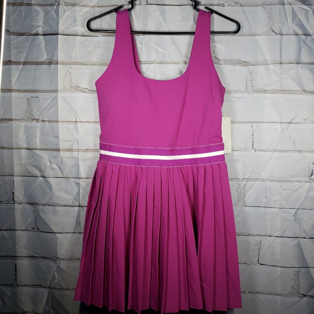 NWT Violet All in Motion Medium Tennis Dress with Undershorts & Pockets.